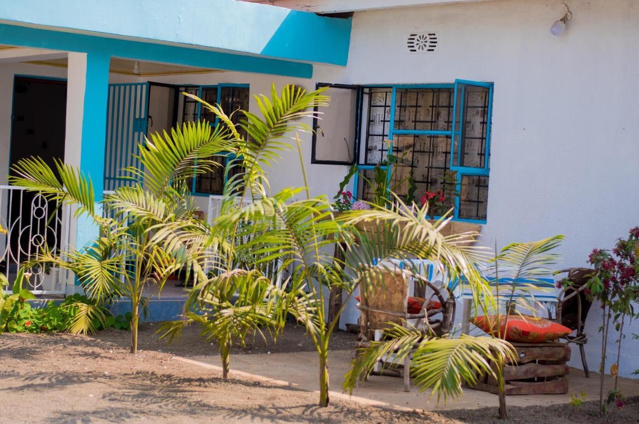 Mambo Arusha Hostel Экстерьер фото