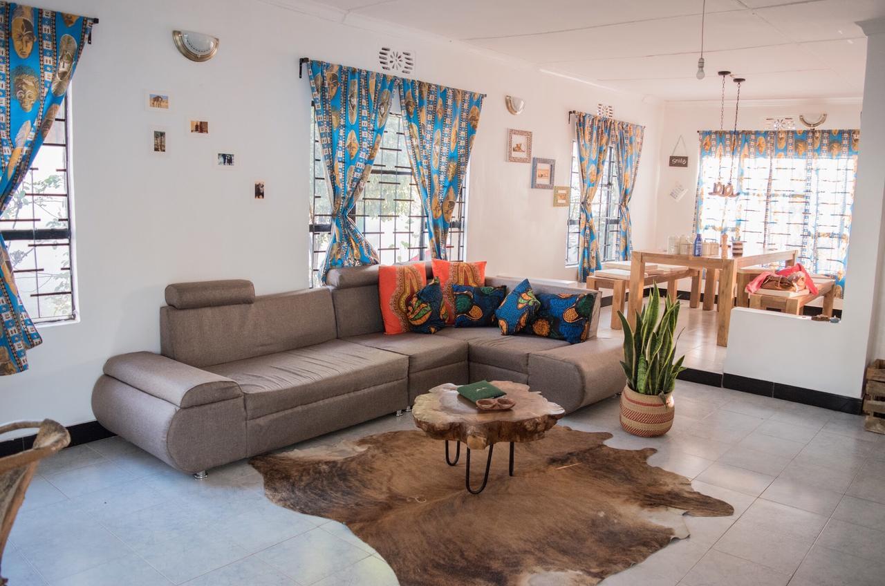 Mambo Arusha Hostel Экстерьер фото