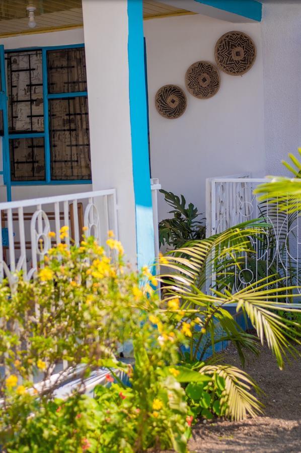 Mambo Arusha Hostel Экстерьер фото